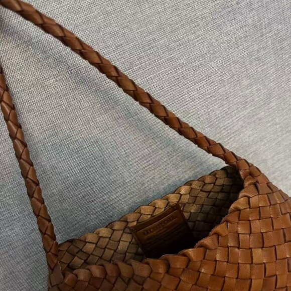 Dragon Diffusion Brown Woven Leather Bag w/ Dust Bag – Lightweight & Roomy - Picture 9 of 12